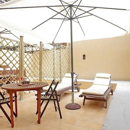 Monica's House דירה *