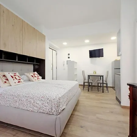 Monica's House דירה *